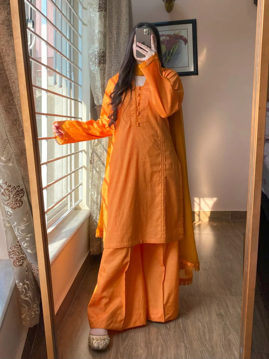 Amber Radiance – Stitched 3-Piece Lawn Suit with Farshi Shalwar in Burnt Orange