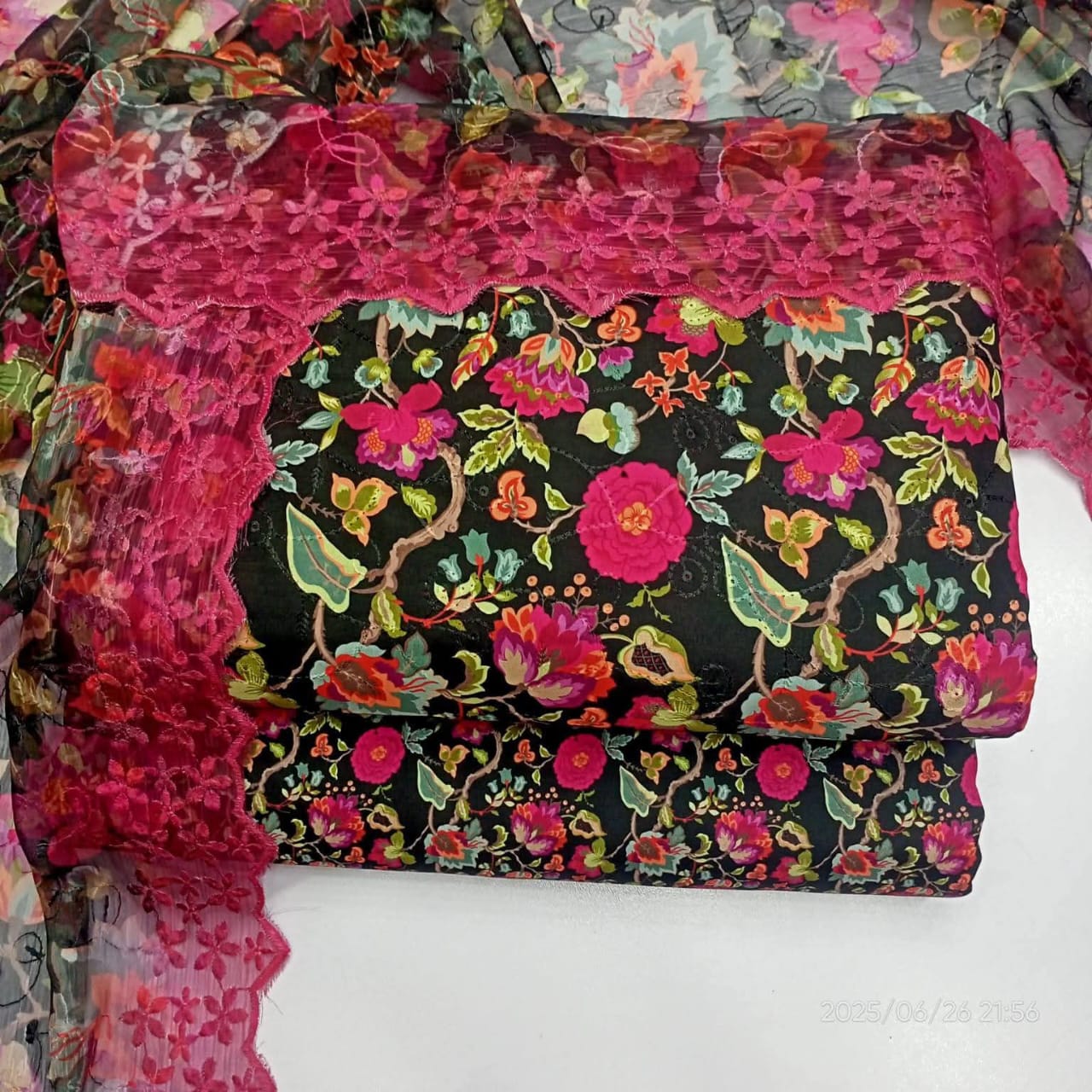 Gul Rung – Unstitched 3-Piece Embroidered Lawn Suit in Bold Floral Elegance