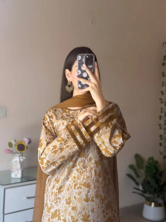 Amber Garden – Stitched 3-Piece Lawn Suit in Golden Serenity